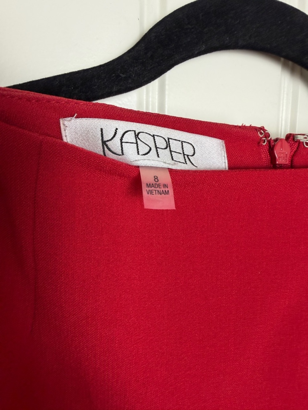 Kasper Red Pencil Skirt Size 8 Classic Career Midi - Picture 5 of 5